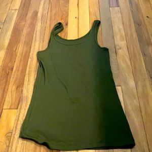 Green no sleeve shirt